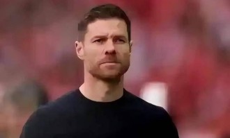 巴勃罗希望埃基蒂克考虑西甲，伯纳乌高层对阿隆索的标准太苛刻