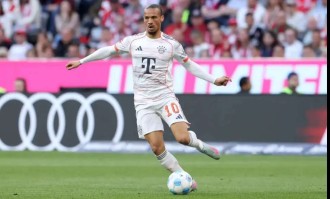 震惊！拜仁10号突然翻脸拒续约，阿森纳纽卡疯抢，球迷：早该滚了！