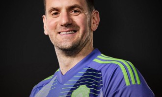 曼联本周官宣39岁门将续约！4000万粉碎大马丁红魔梦，奥纳纳不走买不起