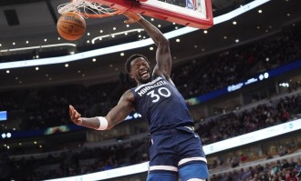 季前赛-爱德华兹25分兰德尔23+8 公牛击败森林狼