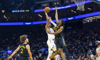 库里28+9+6追梦推人+挑衅裁判被驱逐 勇士险胜太阳